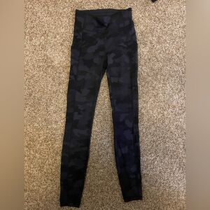 Lululemon Camo Invigorate High-Rise Tight 28” Size 4